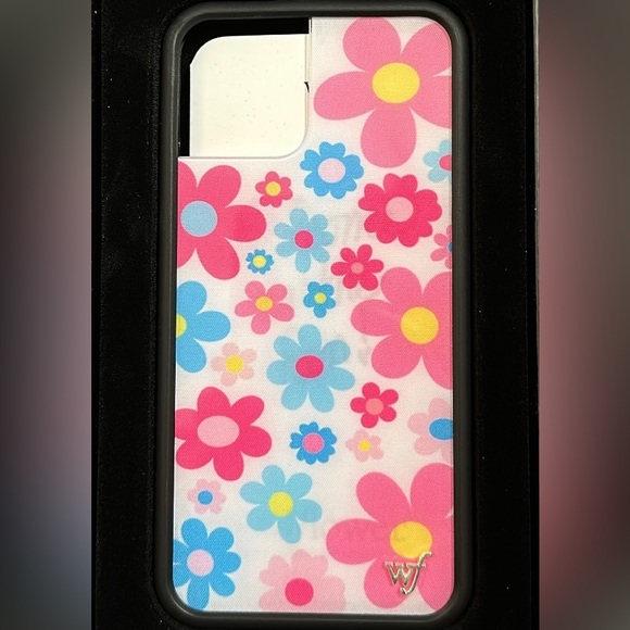 Wildflower Case | Baby Bloom | IPhone 12/12 pro case - Picture 3 of 3